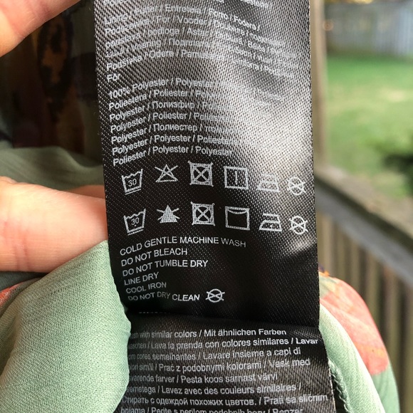 Vero Moda Off the Shoulder Dress - Picture 12 of 13